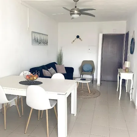 One Bedroom At 400 M Away From The With Balcony And Wifi Apartamento Portimão