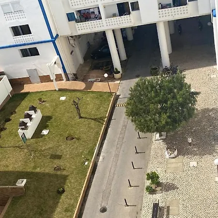 One Bedroom At 400 M Away From The With Balcony And Wifi Apartamento Portimão