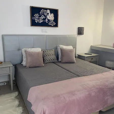 One Bedroom At 400 M Away From The With Balcony And Wifi Διαμέρισμα