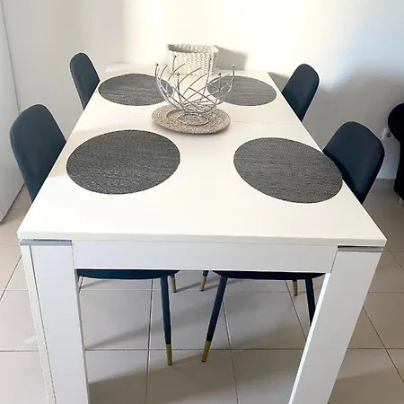 One Bedroom At 400 M Away From The With Balcony And Wifi * بورتيماو